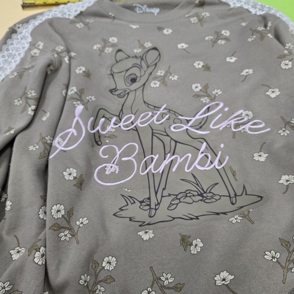 Disney Bambi Sweatshirt Women's Large Grey Floral Lace Trim‎ Sweet Like Bambi L